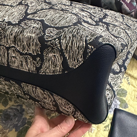 Kate Spade Navy and White Dog Tote Bag and Detachable Zip Bag - Picture 13 of 16